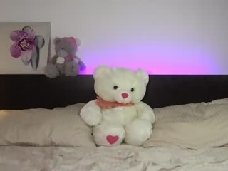 masturbation Sex Cam juicy___angel is  years old. Speaks English. Lives in United States