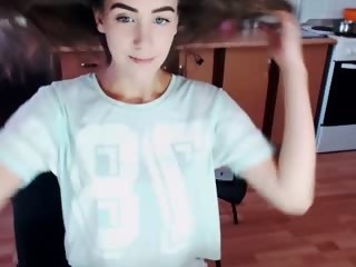 xsweety_angelsx is 19 years old. Speaks English. Lives in From WonderLand