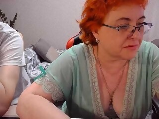 redhead Sex Cam joandneighbour is 50 years old. Speaks english, . Lives in 
