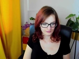flirt Sex Cam nadinegold is 25 years old. Speaks english, german. Lives in 