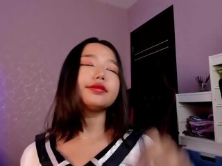 asian Sex Cam hornlitea is 20 years old. Speaks english, . Lives in 