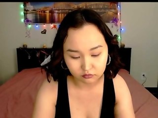 asian Sex Cam yunnana is 20 years old. Speaks english, . Lives in 