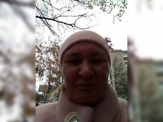  Sex Cam helenagloss is 50 years old. Speaks english, . Lives in warsaw