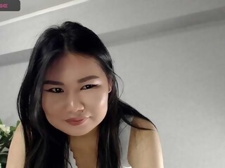 asian Sex Cam jadelsle is 20 years old. Speaks english, . Lives in 
