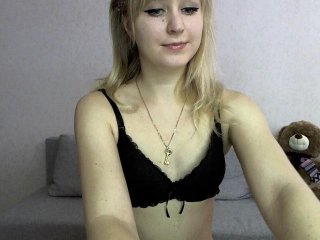 alisausweety- is 21 years old. Speaks english, russian. Lives in варшава