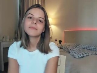 erline_may is 18 years old. Speaks English, German. Lives in Germany