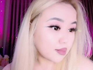 shaved Sex Cam amelialim is 22 years old. Speaks english, . Lives in 
