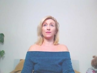 40-99 Sex Cam lola-nelson is 46 years old. Speaks english, french. Lives in 