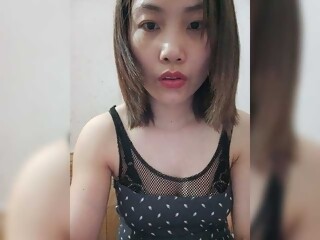 lovelymai is 30 years old. Speaks english, . Lives in 