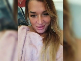 english Sex Cam wennice is 29 years old. Speaks english, russian. Lives in 