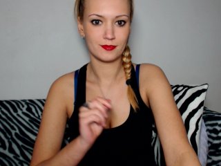 daisylovve is 24 years old. Speaks english, german. Lives in berlin