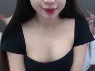 asian Sex Cam lyza is 18 years old. Speaks english, . Lives in 