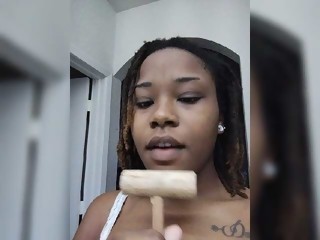small tits Sex Cam naomilynn is 18 years old. Speaks english, . Lives in 