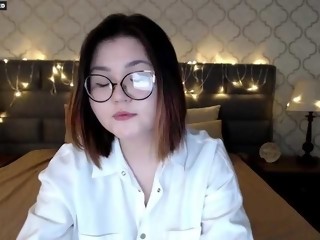 asian Sex Cam niyado is 19 years old. Speaks english, . Lives in 