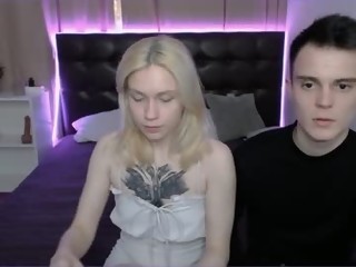 dirty Sex Cam hrtbbbt is 18 years old. Speaks English. Lives in DREAM
