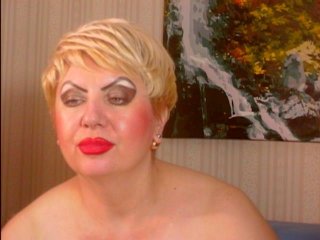 blonde poshladyx is 50 years old. Speaks english, . Lives in 