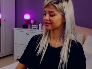 solo Sex Cam aryajolie is 27 years old. Speaks english, . Lives in 