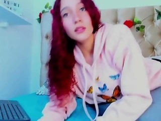 redhead Sex Cam vicky-lie is 21 years old. Speaks english, spanish. Lives in colombiana