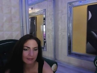 devonsecret is 46 years old. Speaks english, . Lives in 