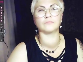 white Sex Cam elenamilfa is 51 years old. Speaks english, . Lives in 