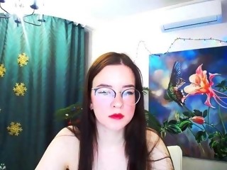 white Sex Cam sparklyglance is 20 years old. Speaks english, . Lives in 