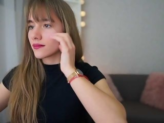white Sex Cam leahgotti18 is 18 years old. Speaks english, . Lives in 